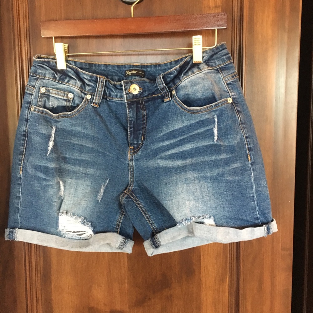 Supplies by Union Bay distressed rolled shorts